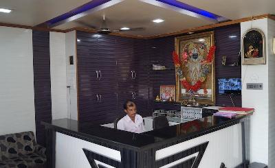 Hotel Samrat Photo