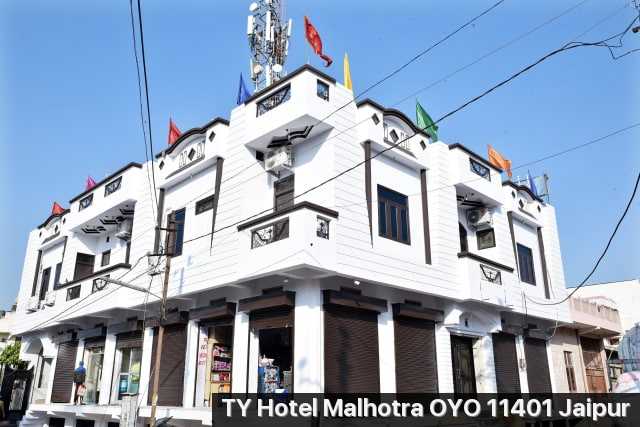 Hotel Malhotra Photo