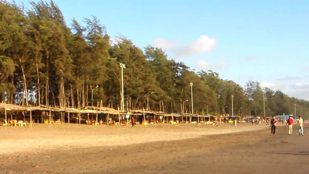 Jampore Beach Photo 3