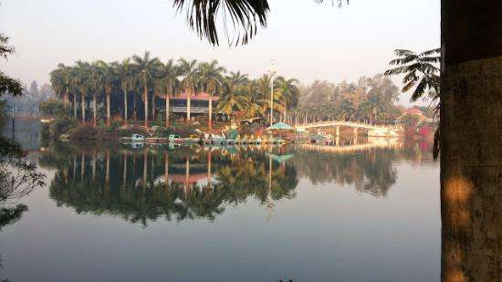 Mirasol Lake Garden Photo 2